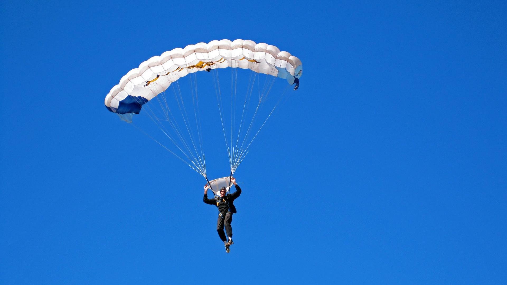 国家冰壶队发布赛事邀请函及参赛队伍名单，2022冰壶比赛项目